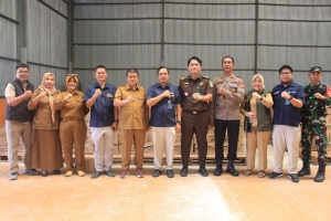 Wabup Parigi Moutong Tinjau Stok Bantuan Pangan, Pastikan Beras Berkualitas Siap Disalurkan kepada 72 Ribu KPM