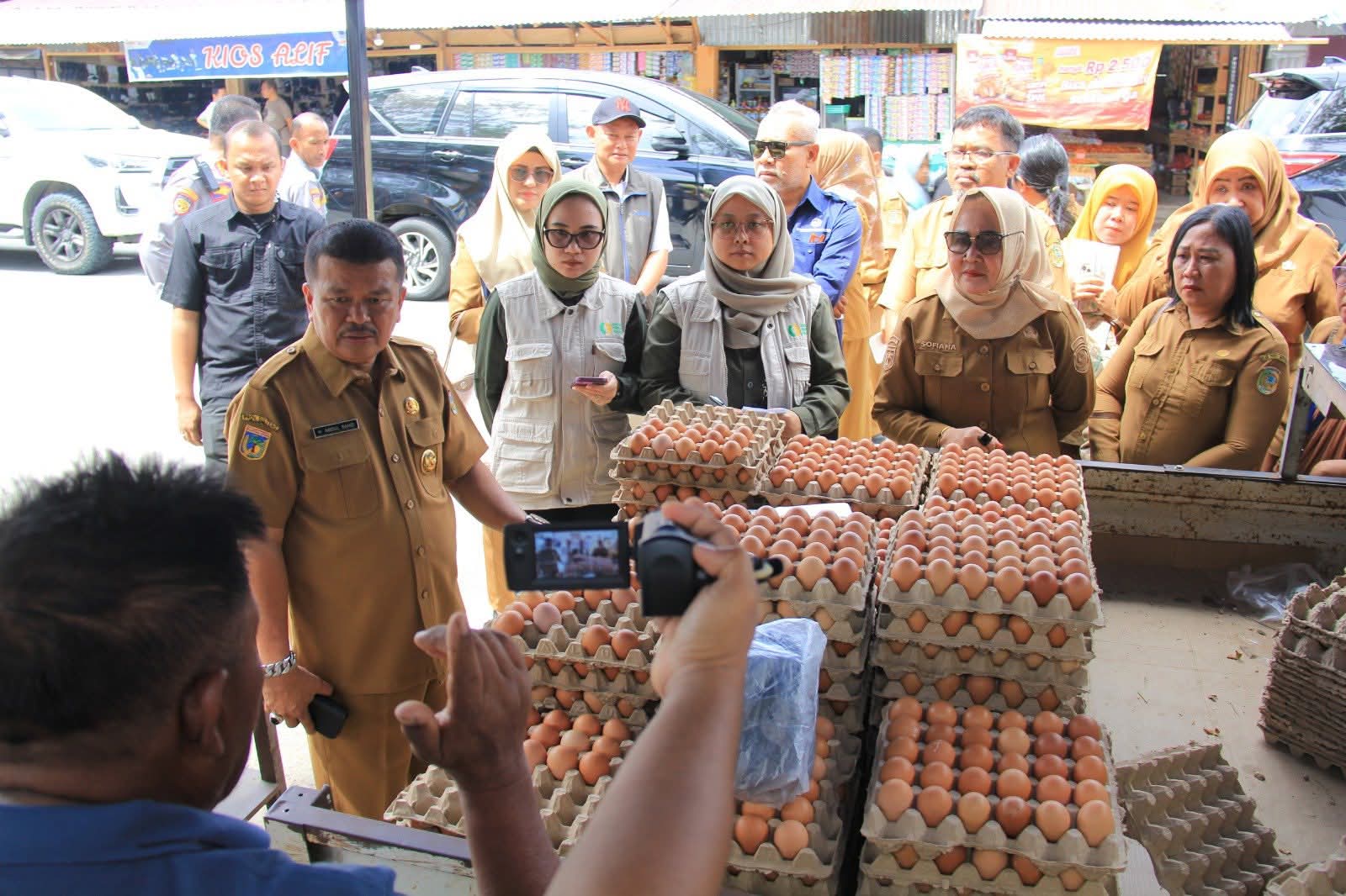 Harga Sembako Stabil, Pemda Parigi Moutong Upayakan Tambahan Pasokan Minyak Goreng